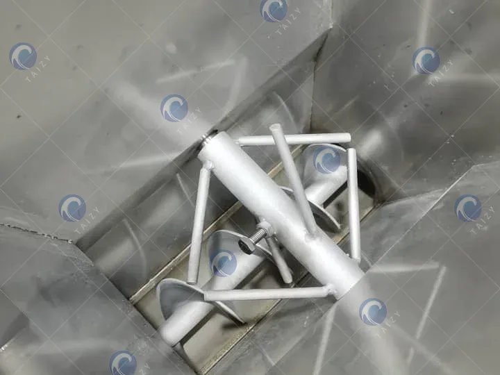 Vertical | Powder Packaging Machine 10 Feeding part of horizontal-push powder filling equipment