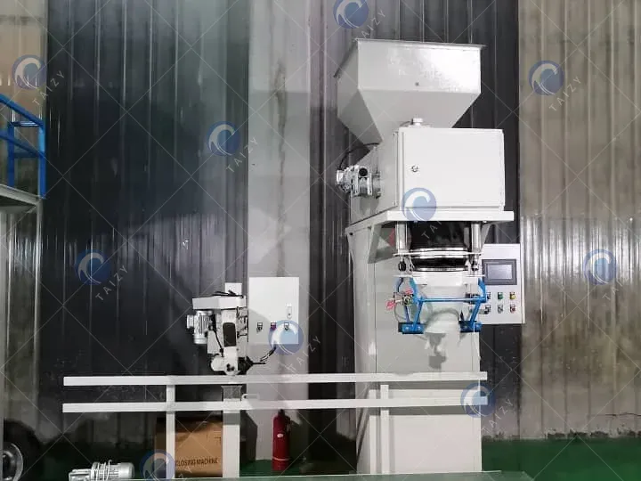 Powder mixing and filling machine