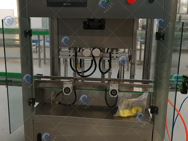 automatic capping machine of water bottle filling production line