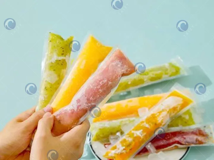 Máquina de Embalagem de Picolé para Enchimento e Selagem de Barra de Gelatina 2 Picolé