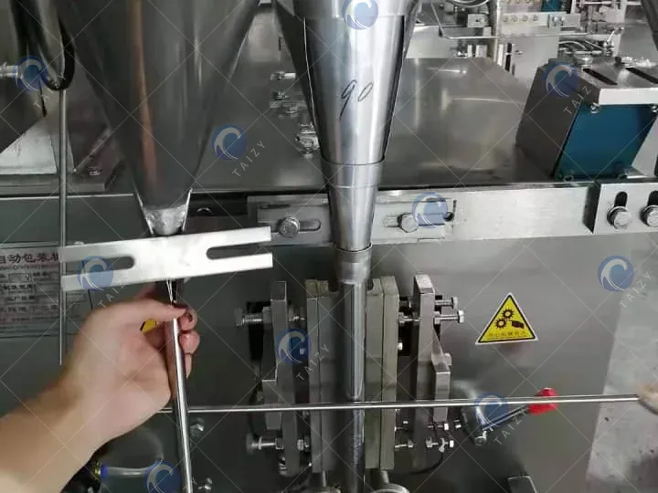 Commercial Popcorn Packaging Machine 10 Bag formers of popcorn packaging machine