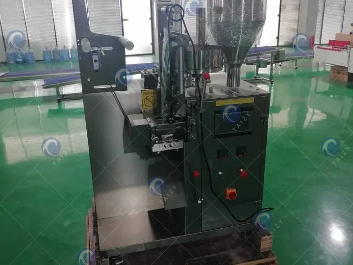 Commercial Small Package Candy Wrapping Machine 6 Candy batch packaging machine