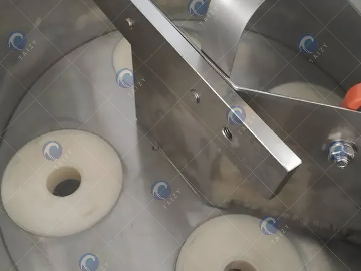 Commercial Popcorn Packaging Machine 8 Measuring cups of popcorn packaging machine