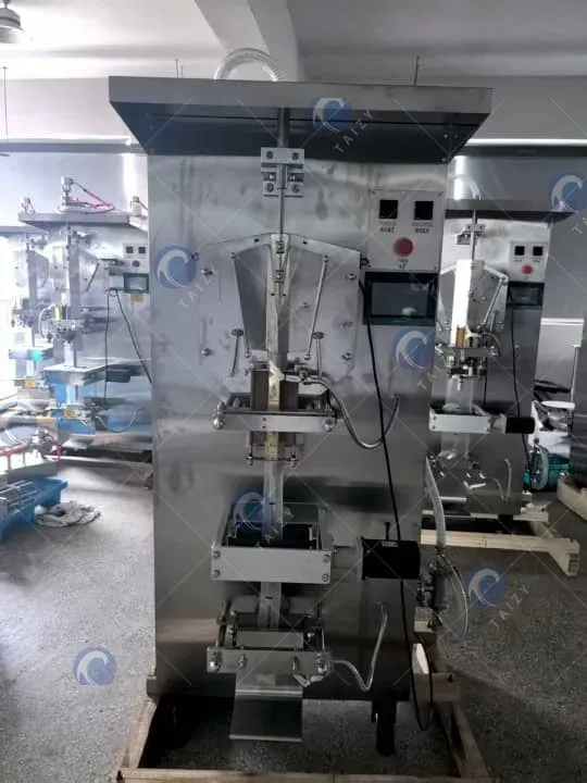Russian Customer Chooses Taizy Water Pouch Packing Machine For 100G Water Bagging 4 Drink water bagging machine