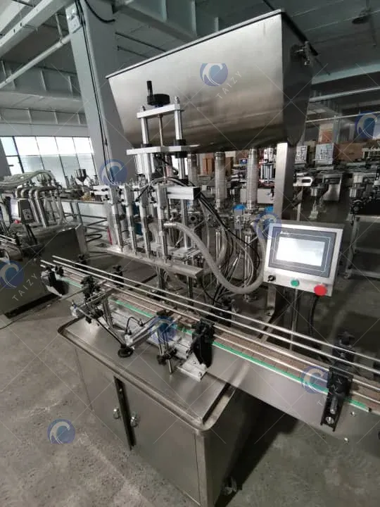 Sauce filling machine