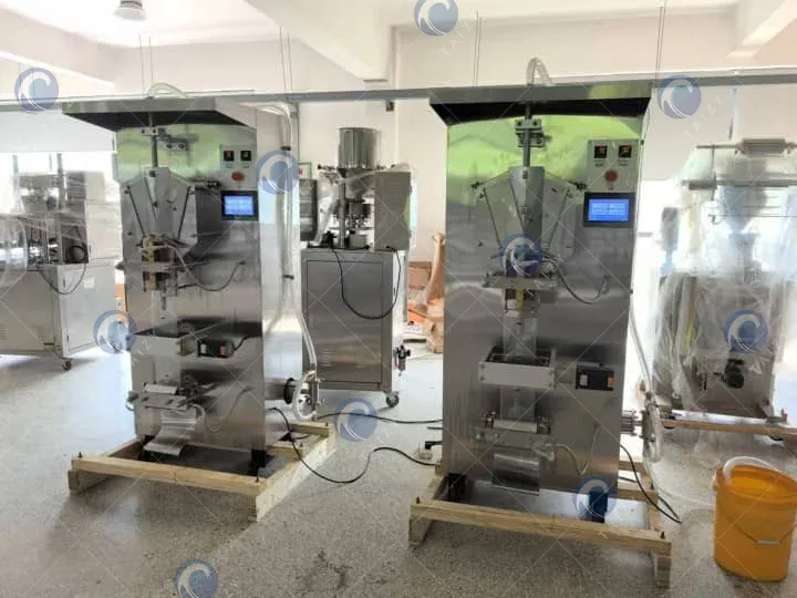 Russian Customer Chooses Taizy Water Pouch Packing Machine For 100G Water Bagging 1 Vertical water pouch packing machine