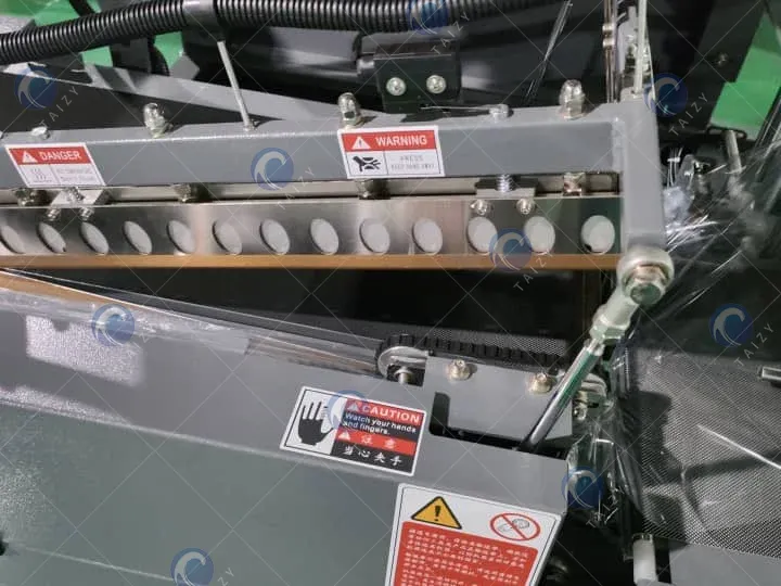 Máquina de retrair com filme para alimentos, caixas e varejo 3 Controlador da máquina de selagem e corte automática