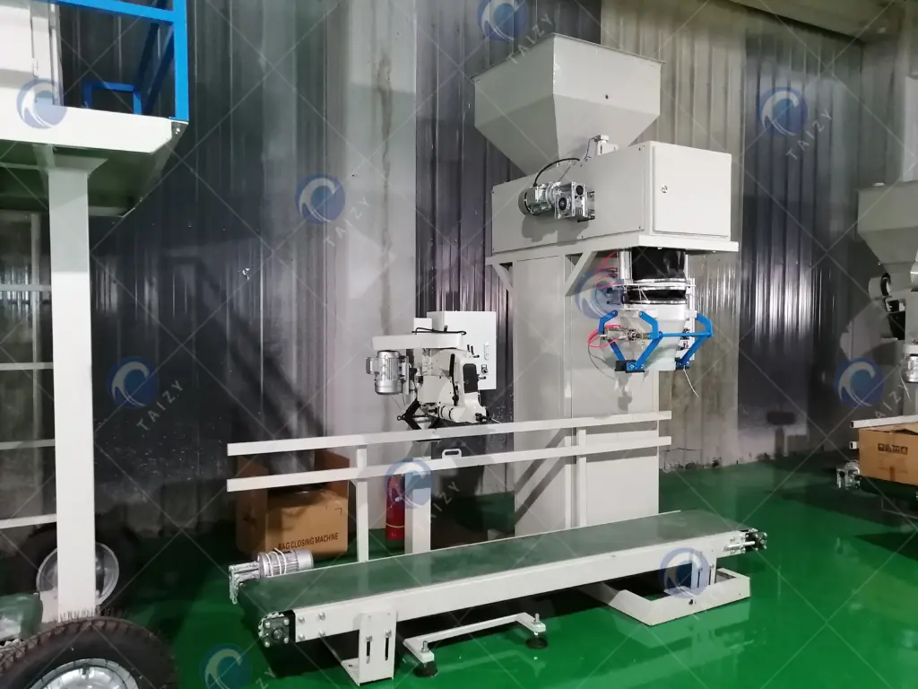 Pet food bagging machine