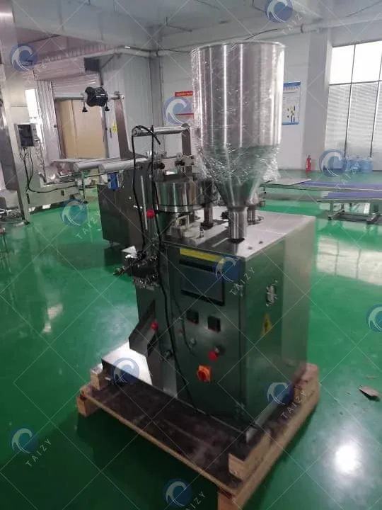 Tea packaging machine