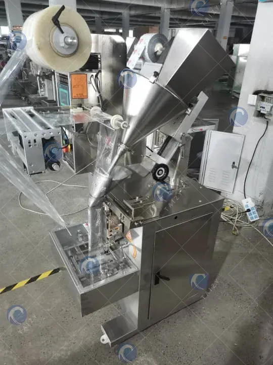 Powder filling and packing machine