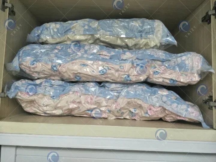 Vacuum Seal Chamber In Indian Home Textile Industry 4 Vacuum-packed quilts